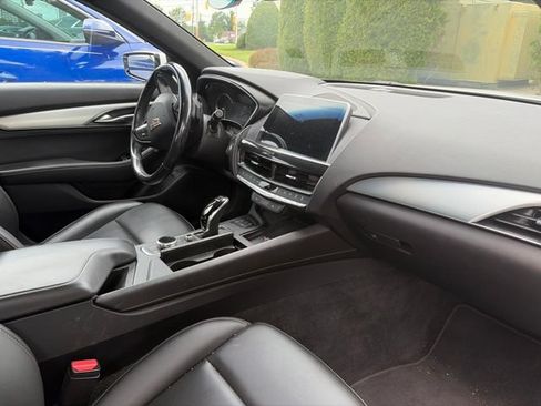 Used 2022 Cadillac CT5 Luxury RWD image 8