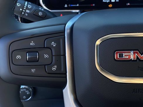 Certified 2026 GMC Sierra 1500 SLE w/ Preferred Package RWD image 20