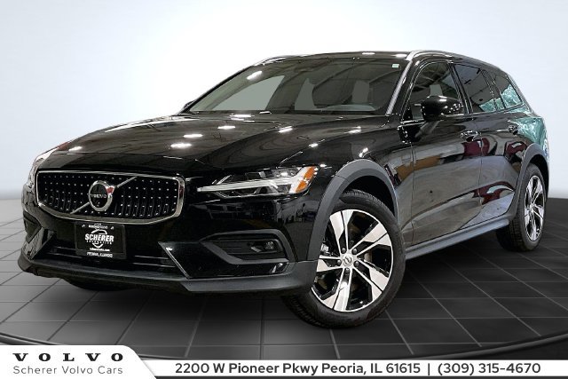 Certified 2026 Volvo V60 B5 Cross Country Plus AWD/4WD image 1