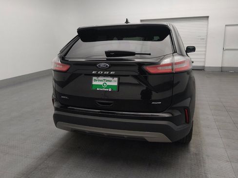 Used 2024 Ford Edge SEL image 7