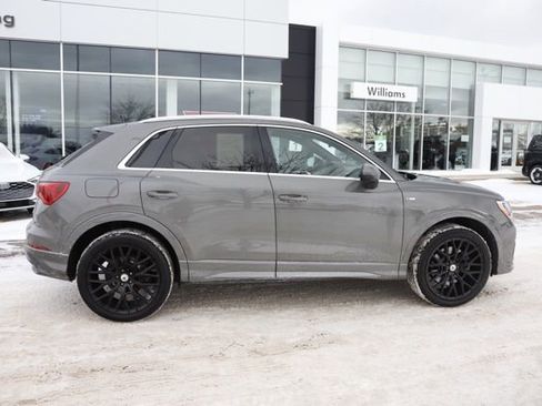 Used 2020 Audi Q3 2.0T Premium w/ Convenience Package image 2