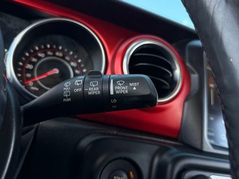 Used 2020 Jeep Wrangler Unlimited Rubicon image 14