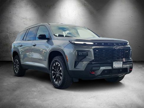 New 2026 Chevrolet Traverse Z71 w/ Enhanced Driving Package AWD/4WD image 2