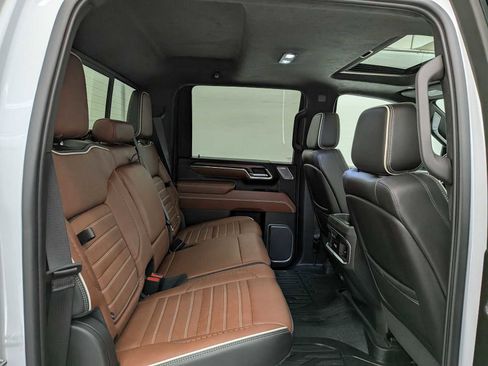 Certified 2024 GMC Sierra 3500 Denali Ultimate image 21