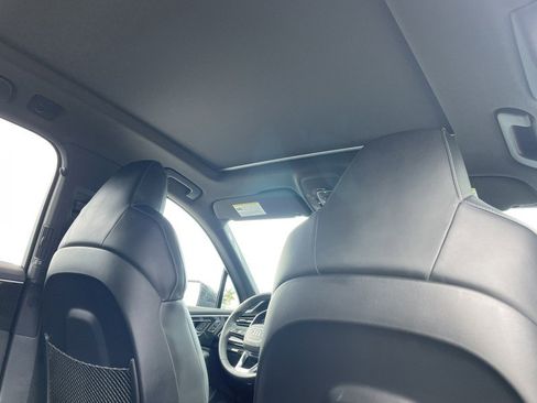 Used 2020 Audi SQ7 Prestige w/ Prestige Package image 8