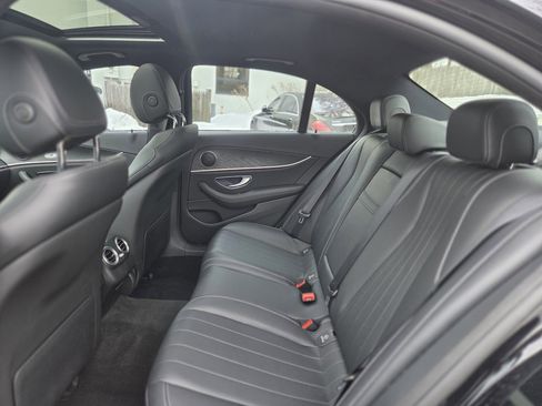 Used 2022 Mercedes-Benz E 350 4MATIC Sedan image 23