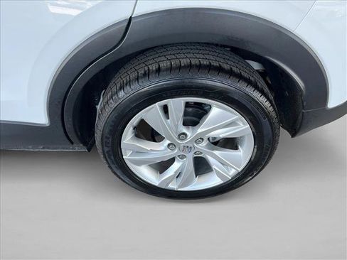 Used 2025 Buick Encore GX Preferred AWD/4WD image 23