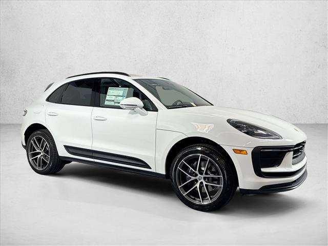 Used 2026 Porsche Macan AWD/4WD image 7