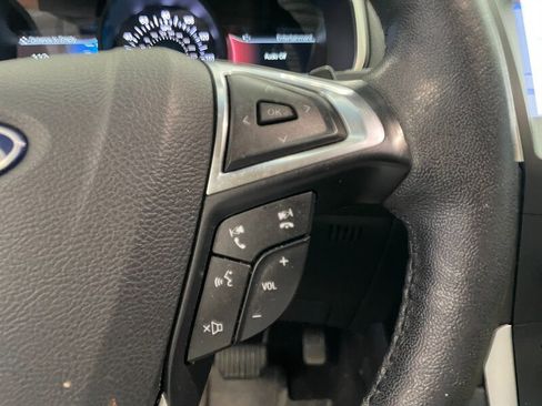 Used 2019 Ford Edge SEL w/ Equipment Group 201A AWD/4WD image 10