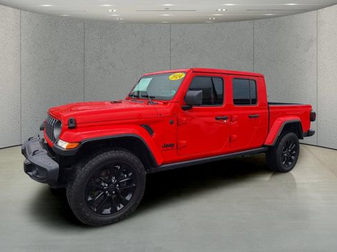 Used 2024 Jeep Gladiator Sport AWD/4WD image 1