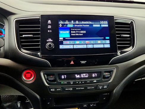 Used 2022 Honda Pilot TrailSport image 18