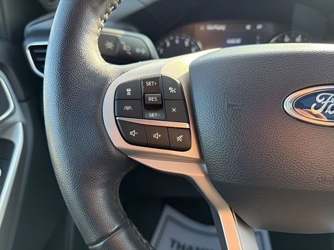 Used 2023 Ford Explorer XLT w/ Equipment Group 202A image 34