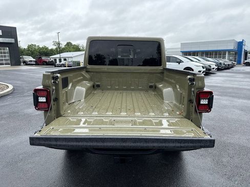 New 2026 Jeep Gladiator Mojave AWD/4WD image 17