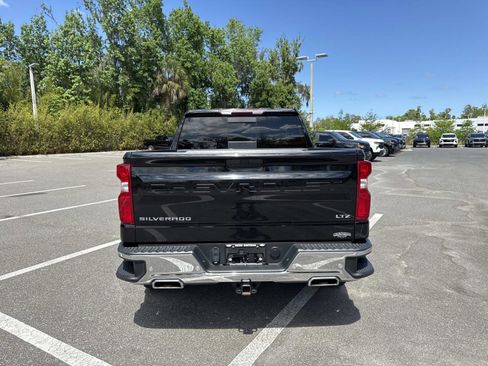 Used 2022 Chevrolet Silverado 1500 LTZ AWD/4WD image 4