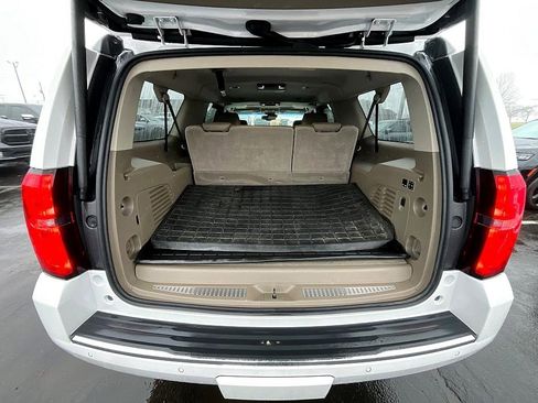 Used 2017 Chevrolet Suburban Premier image 8