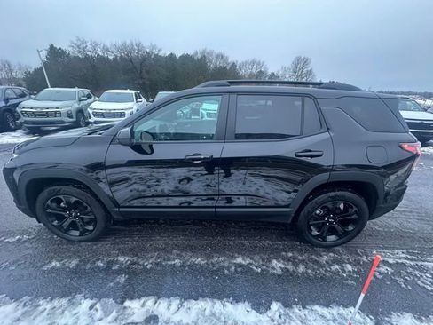 Used 2025 Chevrolet Equinox LT w/ Convenience Package II image 3