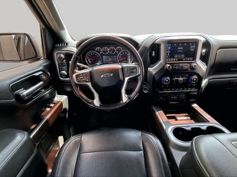 Used 2019 Chevrolet Silverado 1500 RST AWD/4WD image 6