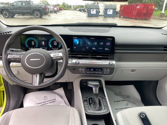 Used 2025 Hyundai Kona SEL AWD/4WD image 22