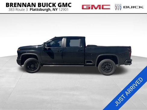 Certified 2024 Chevrolet Silverado 2500 LT w/ Midnight Edition AWD/4WD image 2