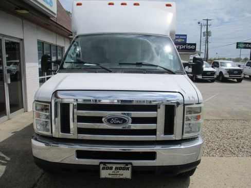 Used 2011 Ford E-350 and Econoline 350 Super Duty w/ PWR Locks & Windows Group image 2