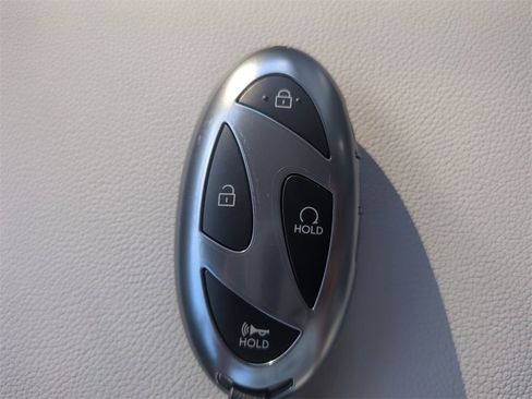 New 2026 Hyundai Tucson Limited image 39