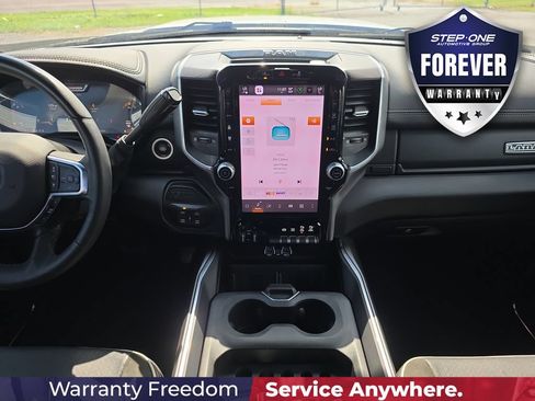 Used 2025 RAM 2500 Laramie AWD/4WD image 16