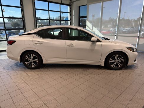 Used 2020 Nissan Sentra SV w/ Electronics Package image 6