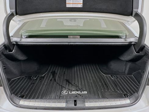 Used 2020 Lexus LS 500 image 30