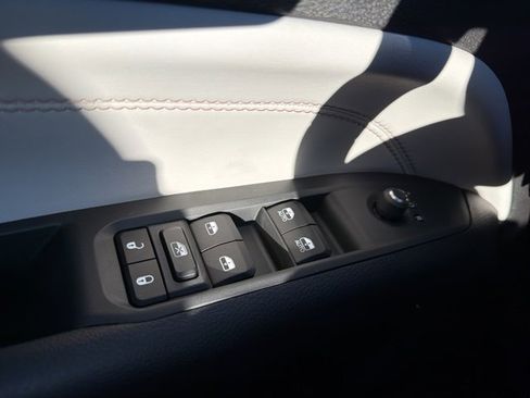 New 2026 Jeep Compass Limited image 19