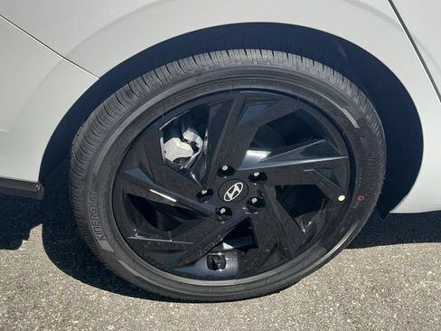 New 2026 Hyundai Elantra SEL Sport FWD image 29