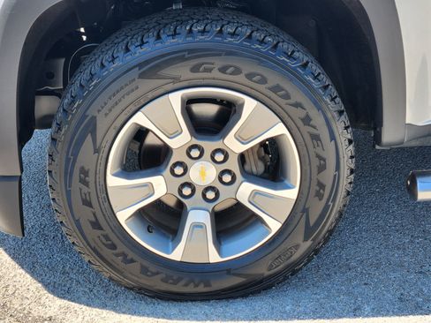 Used 2019 Chevrolet Colorado Z71 RWD image 28