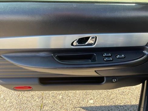 Used 2003 Ford Thunderbird RWD image 6