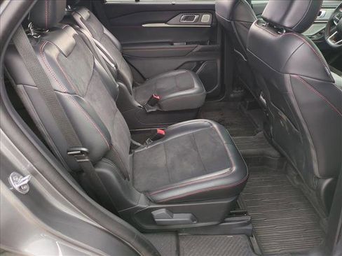 Used 2025 Ford Explorer ST image 20