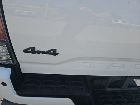 Used 2020 Toyota Tacoma TRD Pro AWD/4WD image 12