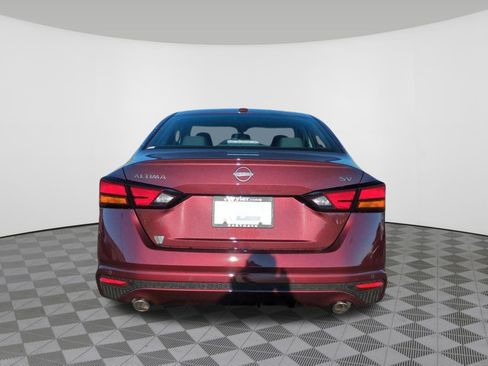 Certified 2025 Nissan Altima 2.5 SV w/ SV Premium Package FWD image 18