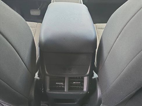 Used 2026 Chevrolet Equinox LT FWD image 19
