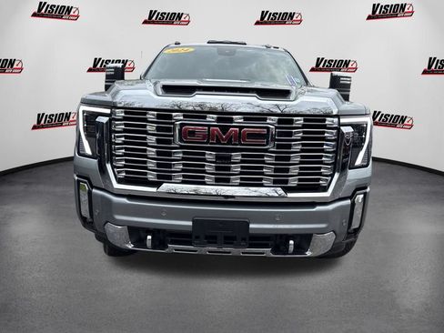 Used 2024 GMC Sierra 2500 Denali w/ Denali Reserve Package AWD/4WD image 2