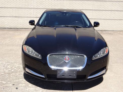 Used 2015 Jaguar XF Portfolio image 9