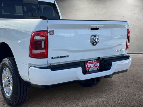 Used 2024 RAM 2500 Laramie AWD/4WD image 4