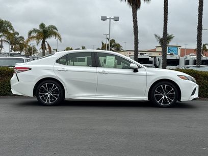 Used 2018 Toyota Camry SE w/ Moonroof Package