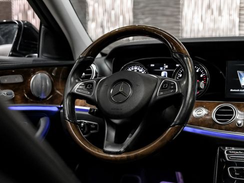 Used 2017 Mercedes-Benz E 300 image 13