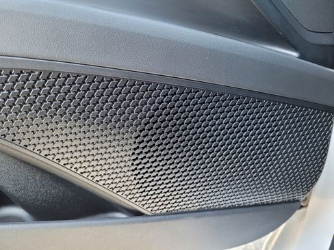 Certified 2025 Hyundai Elantra SE image 23