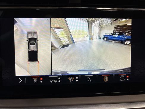 Used 2025 GMC Sierra 2500 Denali Ultimate AWD/4WD image 25