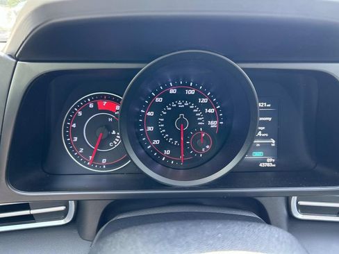 Certified 2023 Hyundai Elantra SEL FWD image 32