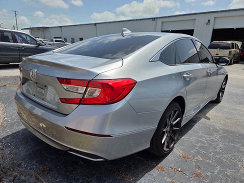 Used 2018 Honda Accord EX-L image 3