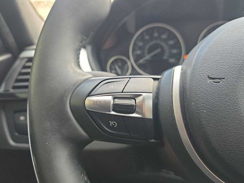 Used 2015 BMW 320i Sedan RWD image 24
