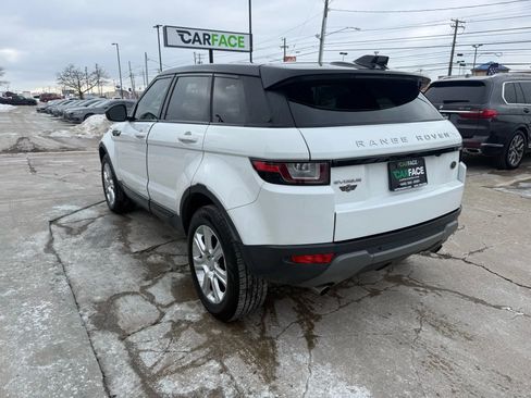 Used 2018 Land Rover Range Rover Evoque image 9