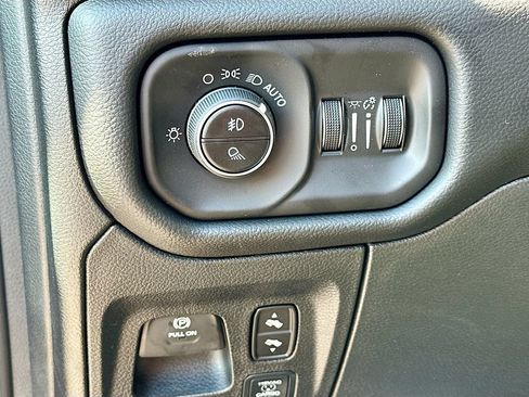 New 2026 RAM 1500 4x4 Crew Cab image 13