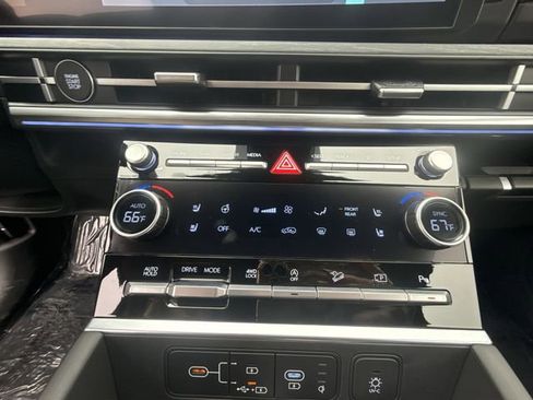 New 2025 Hyundai Santa Fe Limited image 19