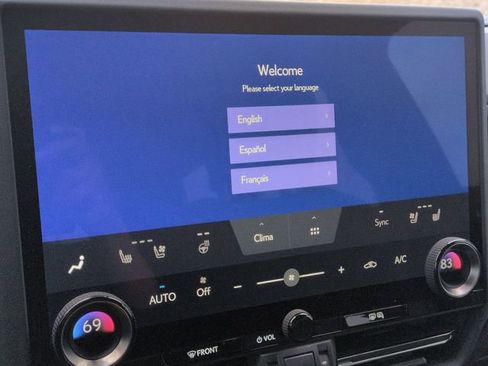 Used 2024 Lexus GX 550 AWD/4WD image 18